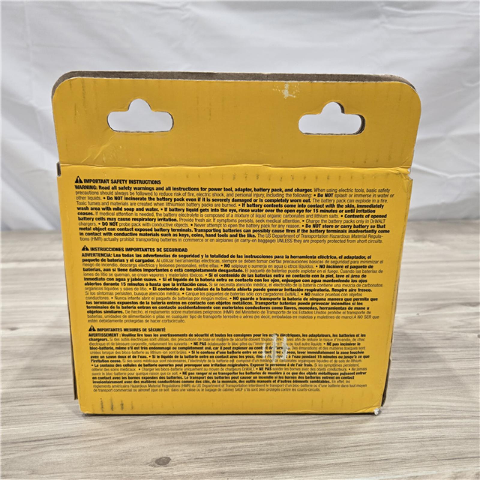 NEW! - DEWALT 20V MAX 6.0Ah and 4.0Ah Battery and Charger Starter Kit