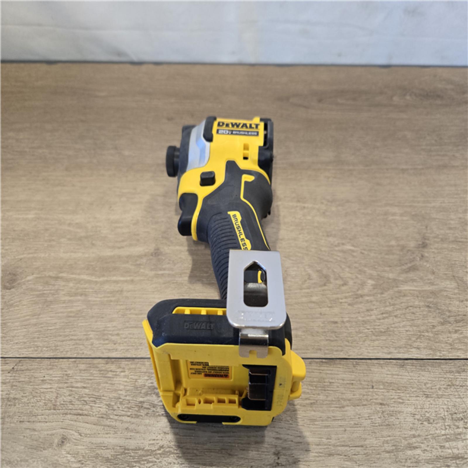 AS-IS DEWALT ATOMIC 20V MAX Cordless 1/4 in. Impact Driver Kit