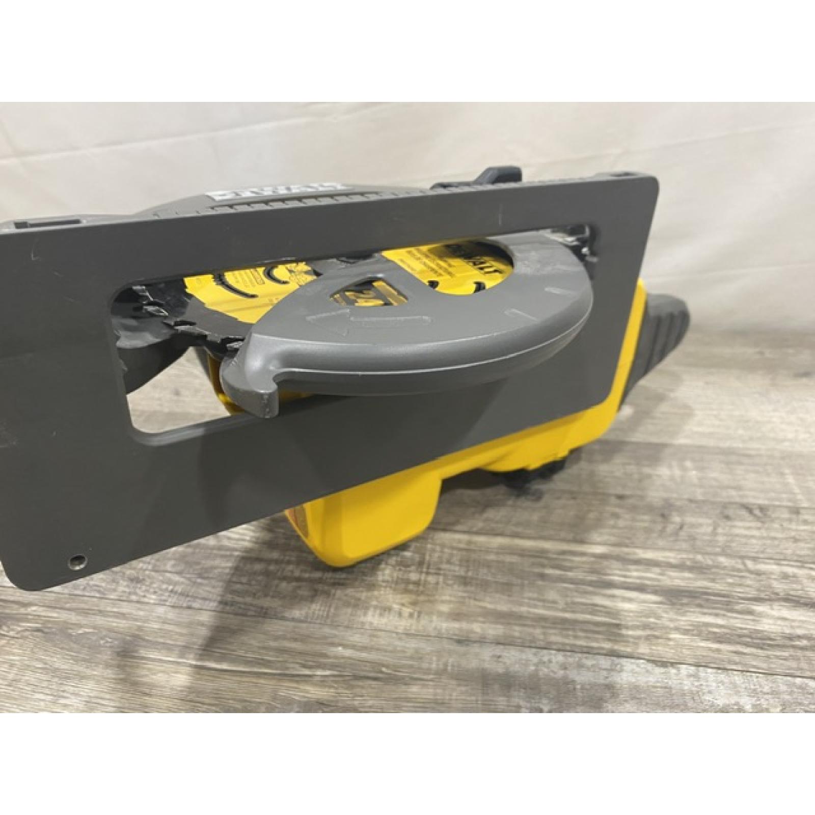 AS-IS DEWALT FLEXVOLT 60V MAX Cordless Brushless 7-1/4 in. Wormdrive Style Circular Saw (Tool Only)