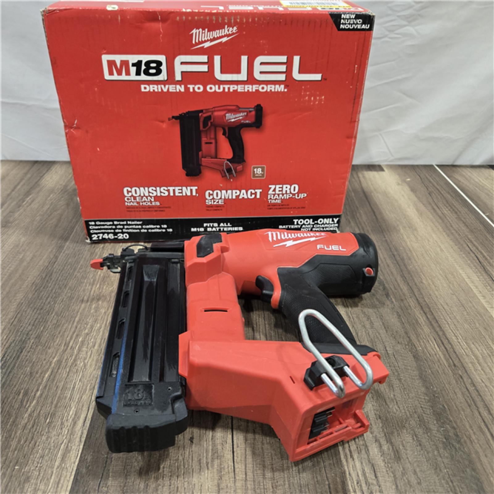 GOOD  Milwaukee M18 FUEL 18 Gauge Brad Nailer
