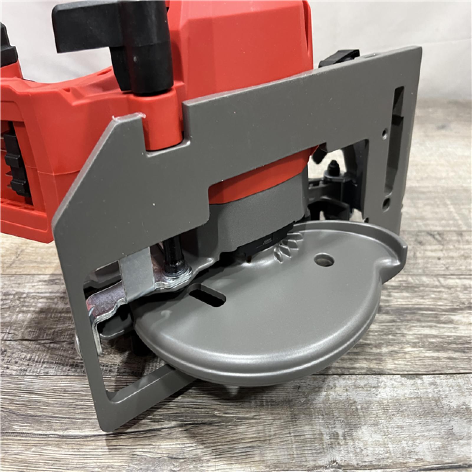 AS-IS Milwaukee FUEL 18V Lithium-Ion Brushless Cordless 6-1/2 in. Circular Saw (Tool-Only)