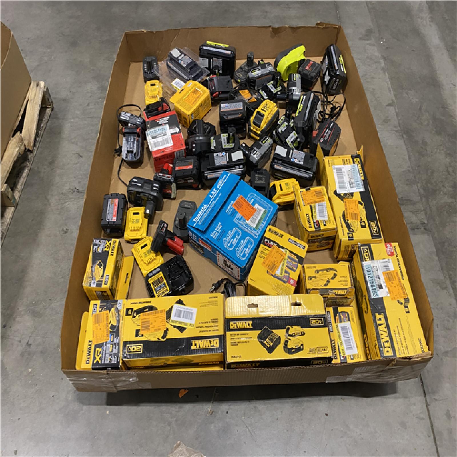 Dallas Location - As-Is Battery Tool Pallet