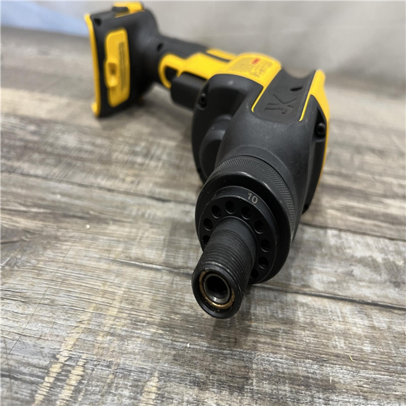 AS-IS DEWALT 20V MAX XR Cordless Brushless Drywall Screw Gun Threaded Clutch Housing (Tool Only)