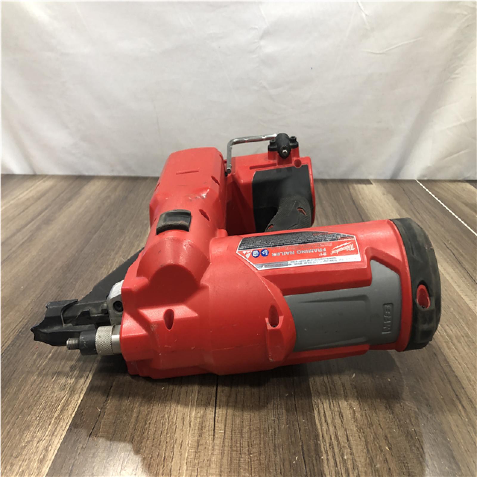AS-IS Milwaukee FUEL 3-1/2 in 18V 21-Degree Lithium-Ion Brushless Cordless Nailer (Tool Only)