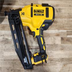 HOUSTON LOCATION - AS-IS DEWALT 20V MAX XR 16-Gauge Electric Cordless Angled Finishing Nailer Kit
