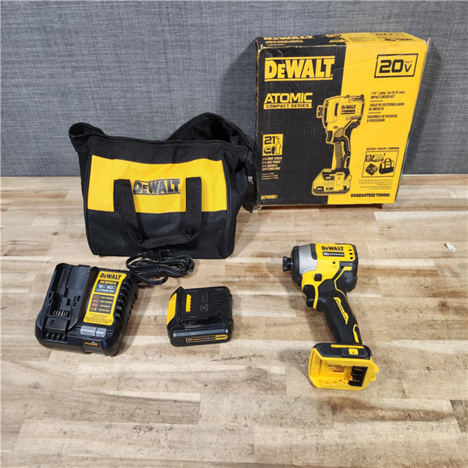 HOUSTON LOCATION - AS - IS DEWALT Atomic 20V Max Lithium-Ion Brushless Cordless Compact 1/4 in. Impact Driver Kit