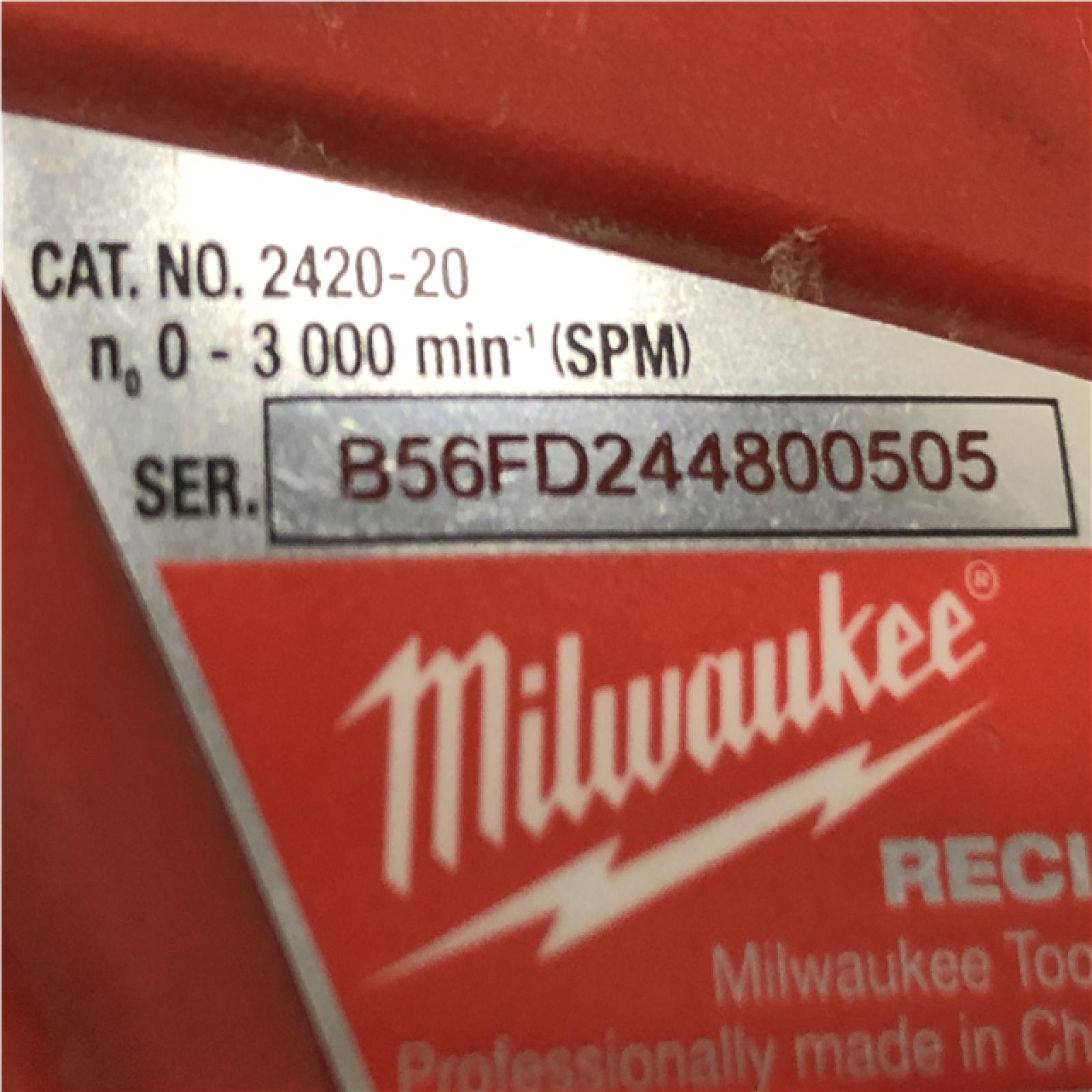 AS-IS Milwaukee 12V Lithium-Ion HACKZALL Cordless Reciprocating Saw Kit