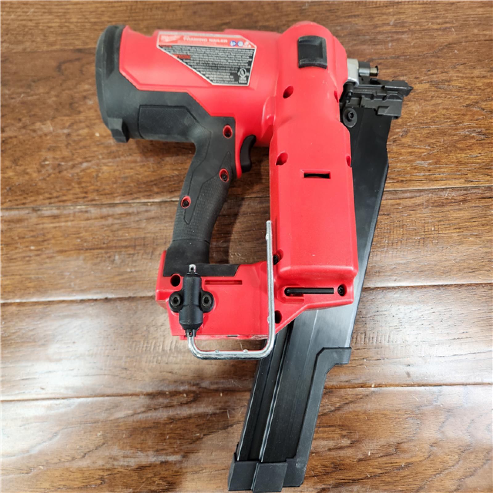 AS-IS Milwaukee M18 FUEL Brushless Cordless 21-Degree 3-1/2 Plastic Collated Framing Nailer (Tool Only)