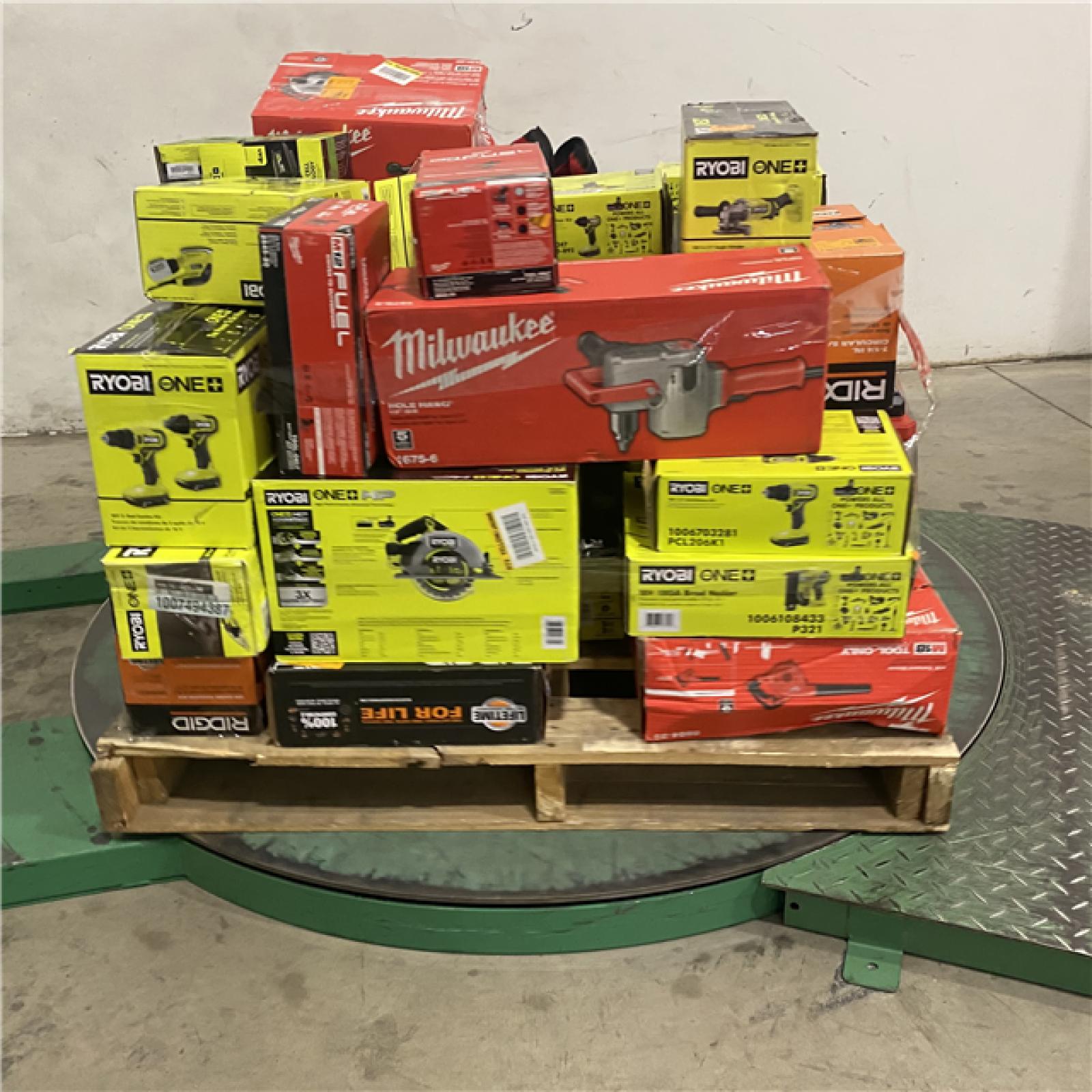 Dallas Location - As-Is Tool Pallet