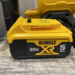 AS-IS DEWALT 20V MAX* XR Brushless Cordless Handheld Blower Kit