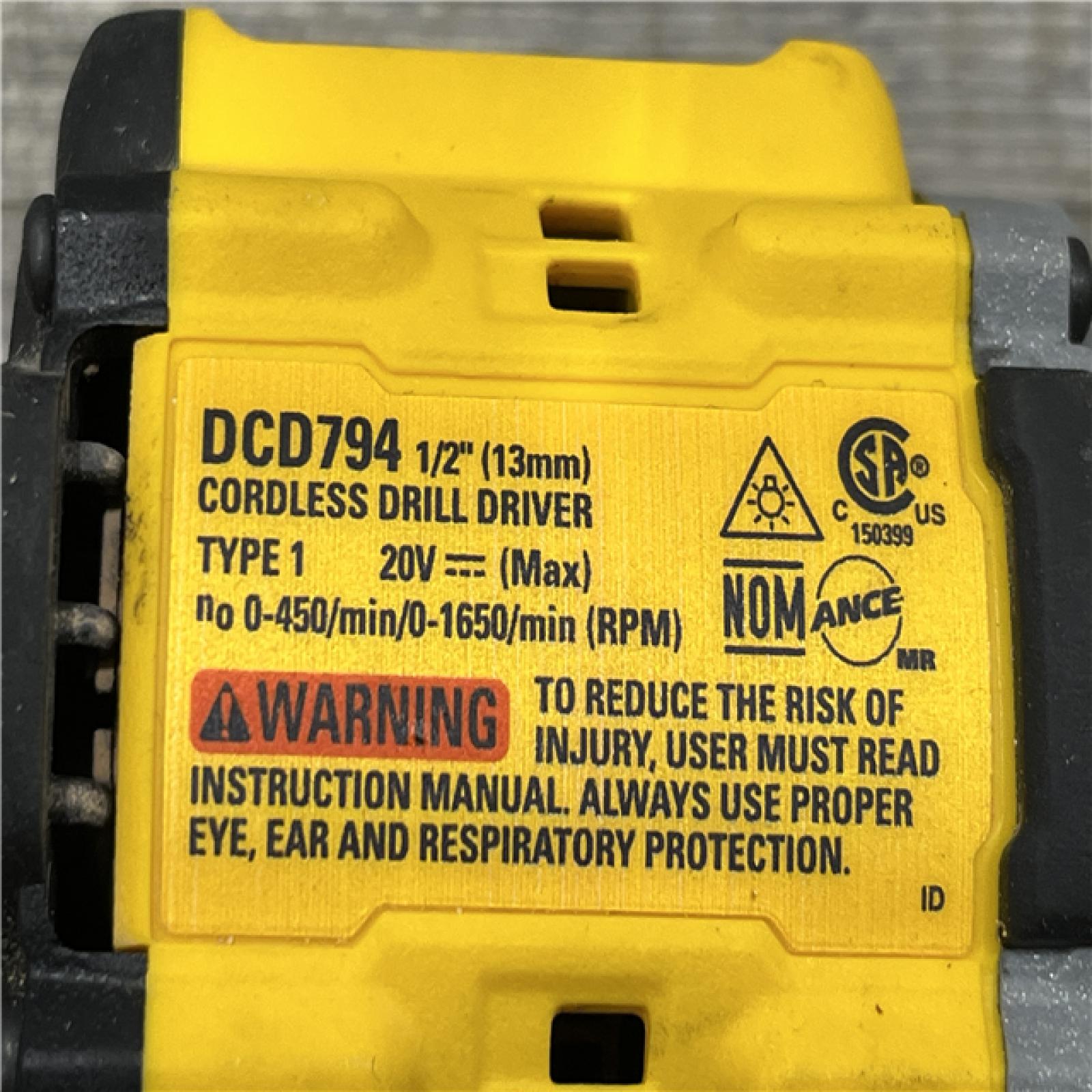AS-IS DEWALT Atomic 20V Lithium-Ion Cordless Compact 1/2 in. Drill/Driver Kit