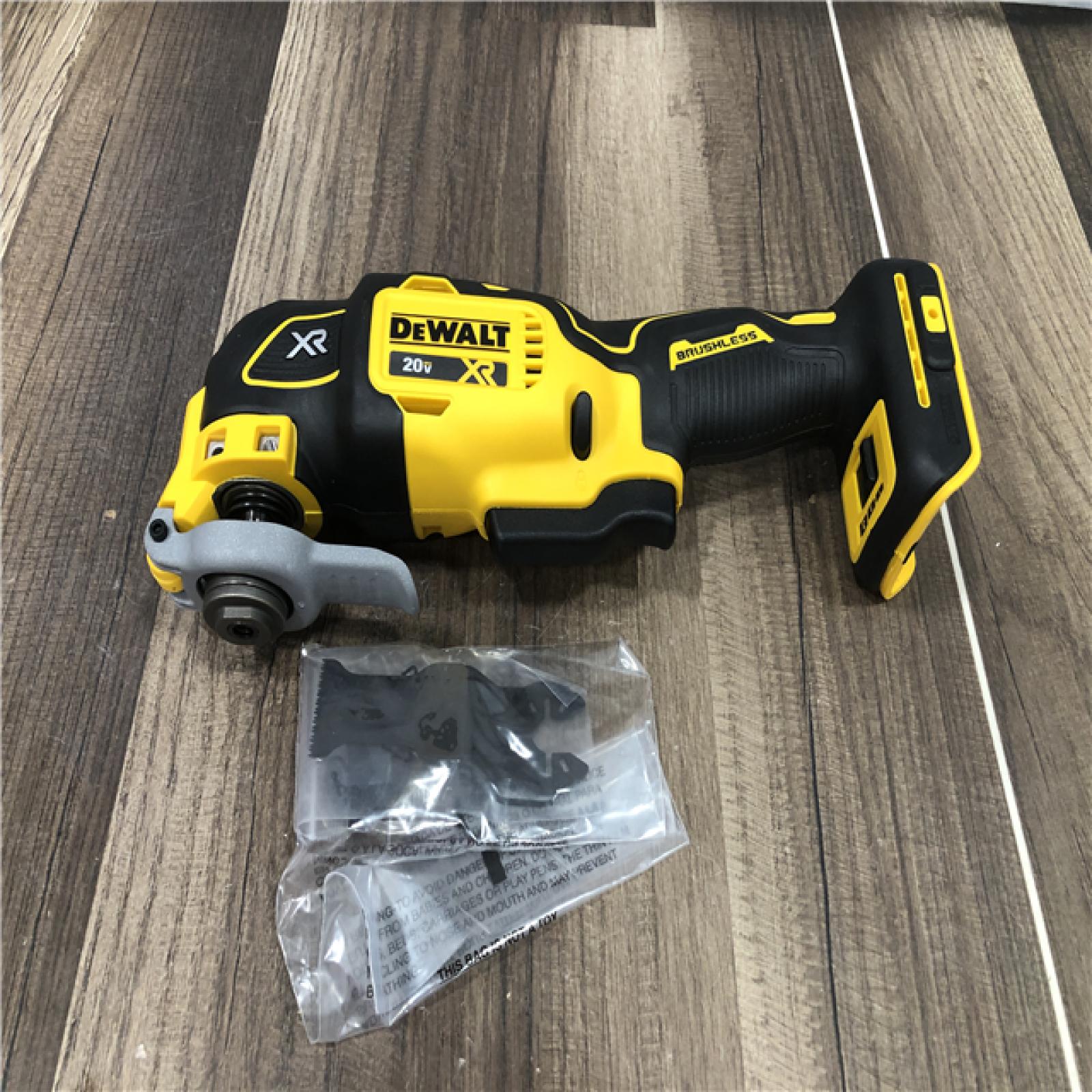 AS-IS DEWALT 20V MAX XR Cordless Brushless 3-Speed Oscillating Multi Tool (Tool Only)