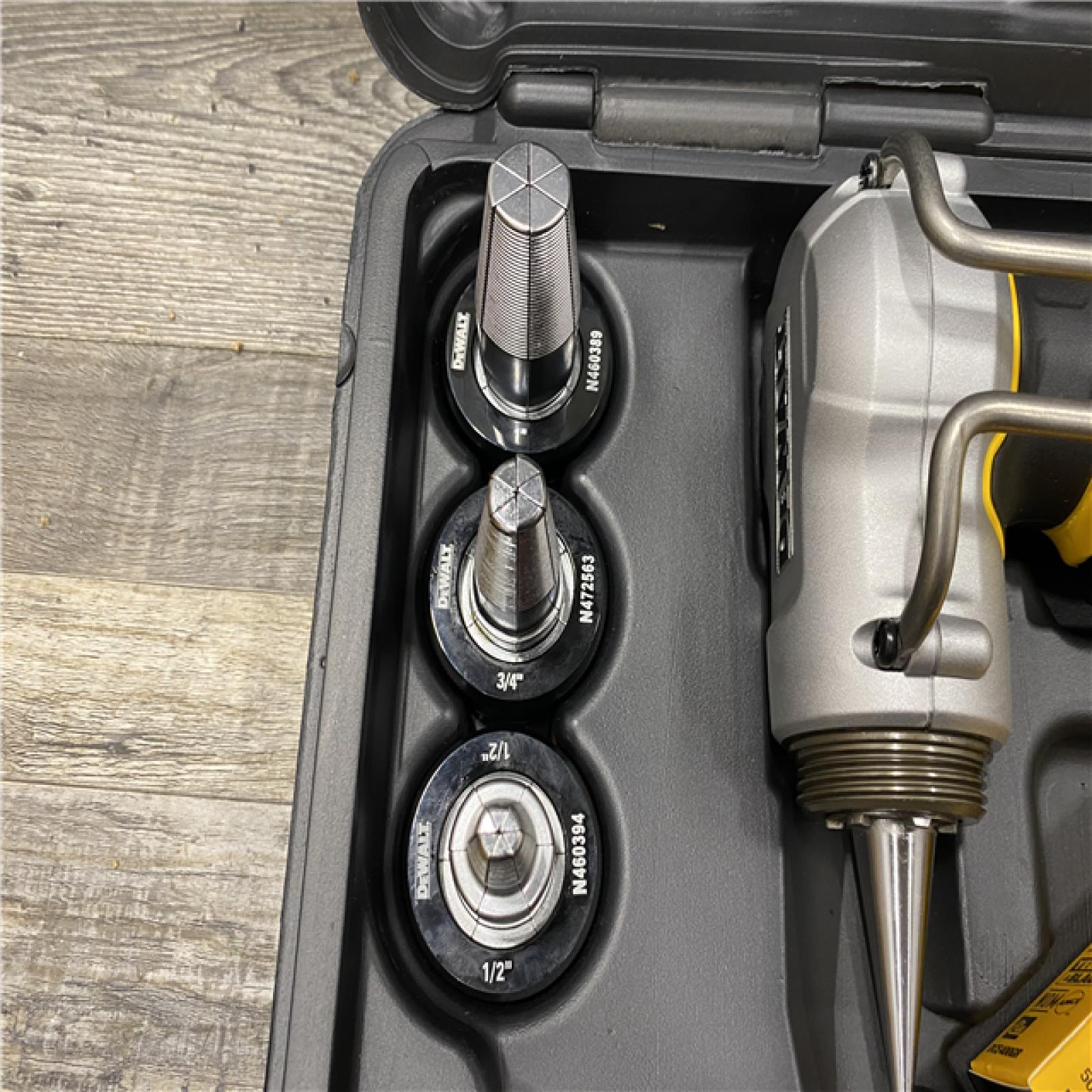 AS-IS DEWALT 20V MAX Cordless 1 in. PEX Expansion Tool  PEX Expander Grease and Case