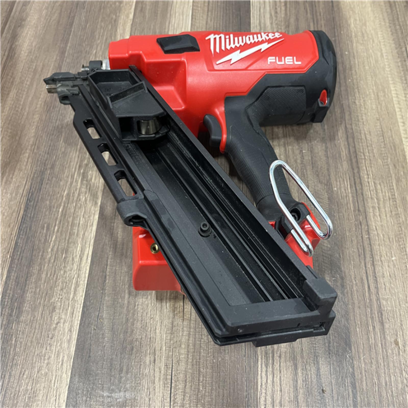 GOOD Milwaukee M18 FUEL 3-1/2 in. 18-Volt 30-Degree Lithium-Ion Brushless Cordless Framing Nailer (Tool-Only)