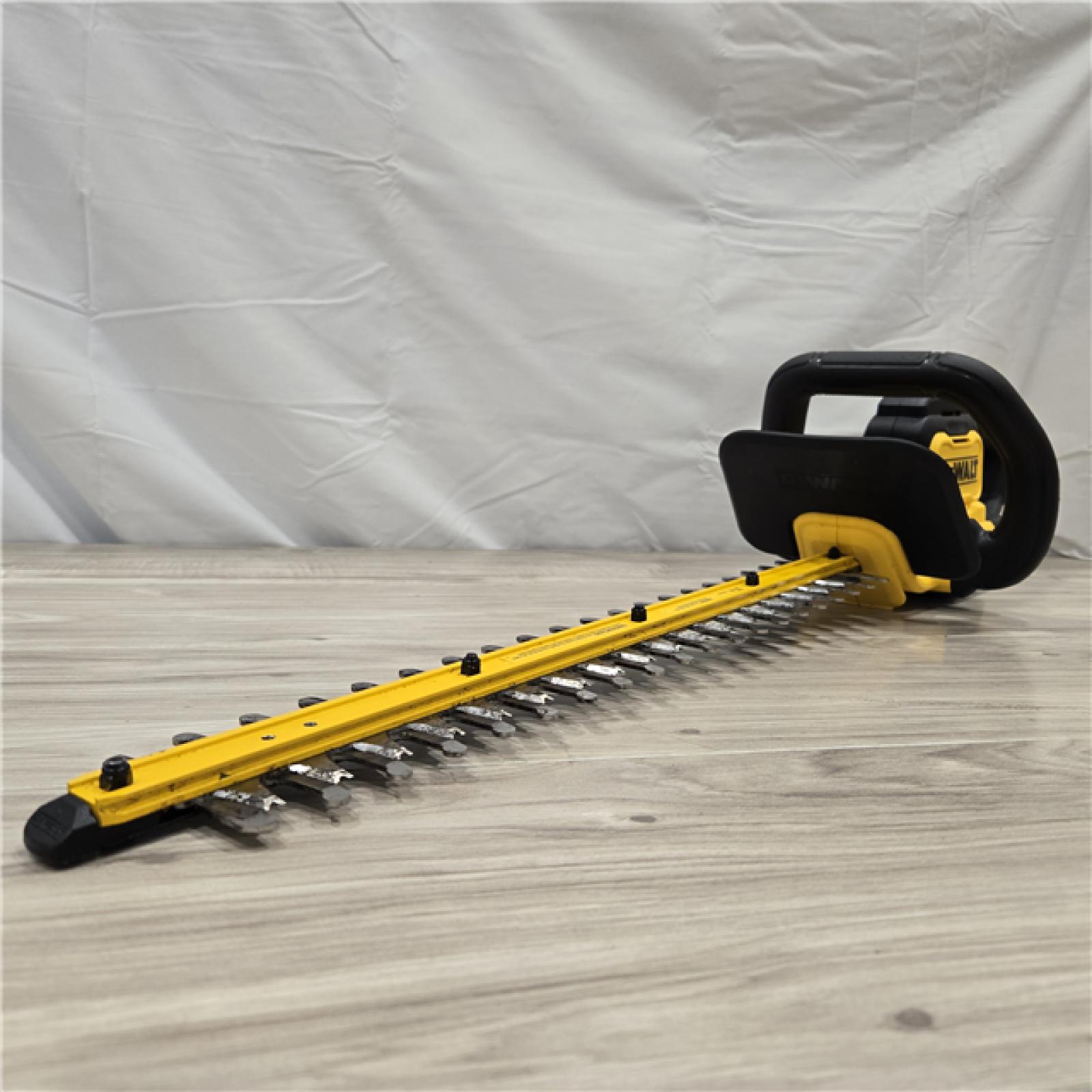 AS-IS DeWalt DCHT821B 22 in. 20 V Battery Hedge Trimmer (Tool-Only)