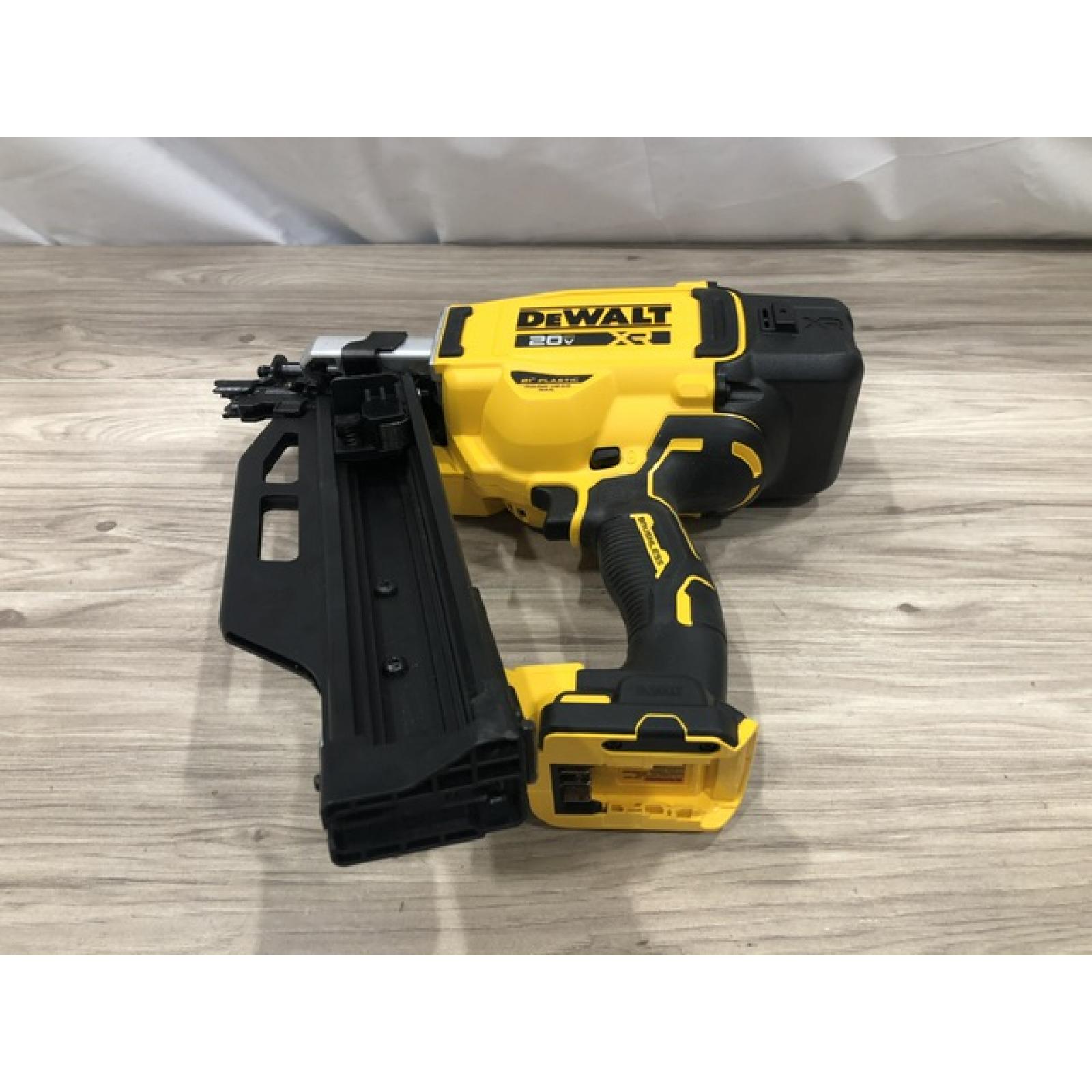 AS-IS DEWALT 20-Volt 21° Cordless Framing Nailer (Tool-Only)