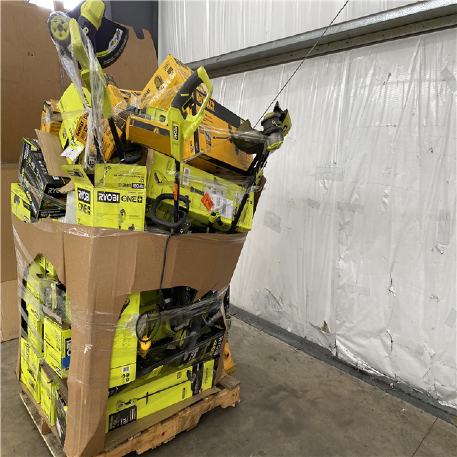 Houston Location AS IS - Tool Pallet