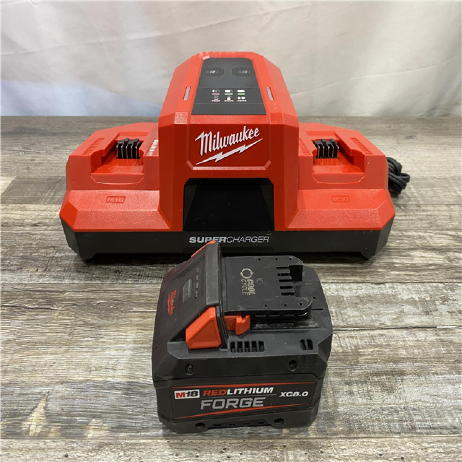 AS-IS Milwaukee 18V Lithium-Ion REDLITHIUM FORGE 8.0 Ah Battery Pack with 18V Super Charger