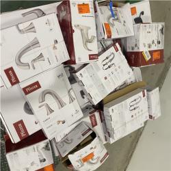 Dallas Location - As-Is Bath & Kitchen Faucets Palllet