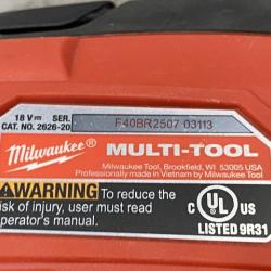 AS-IS Milwaukee 18V Lithium-Ion Cordless Oscillating Multi-Tool (Tool-Only)