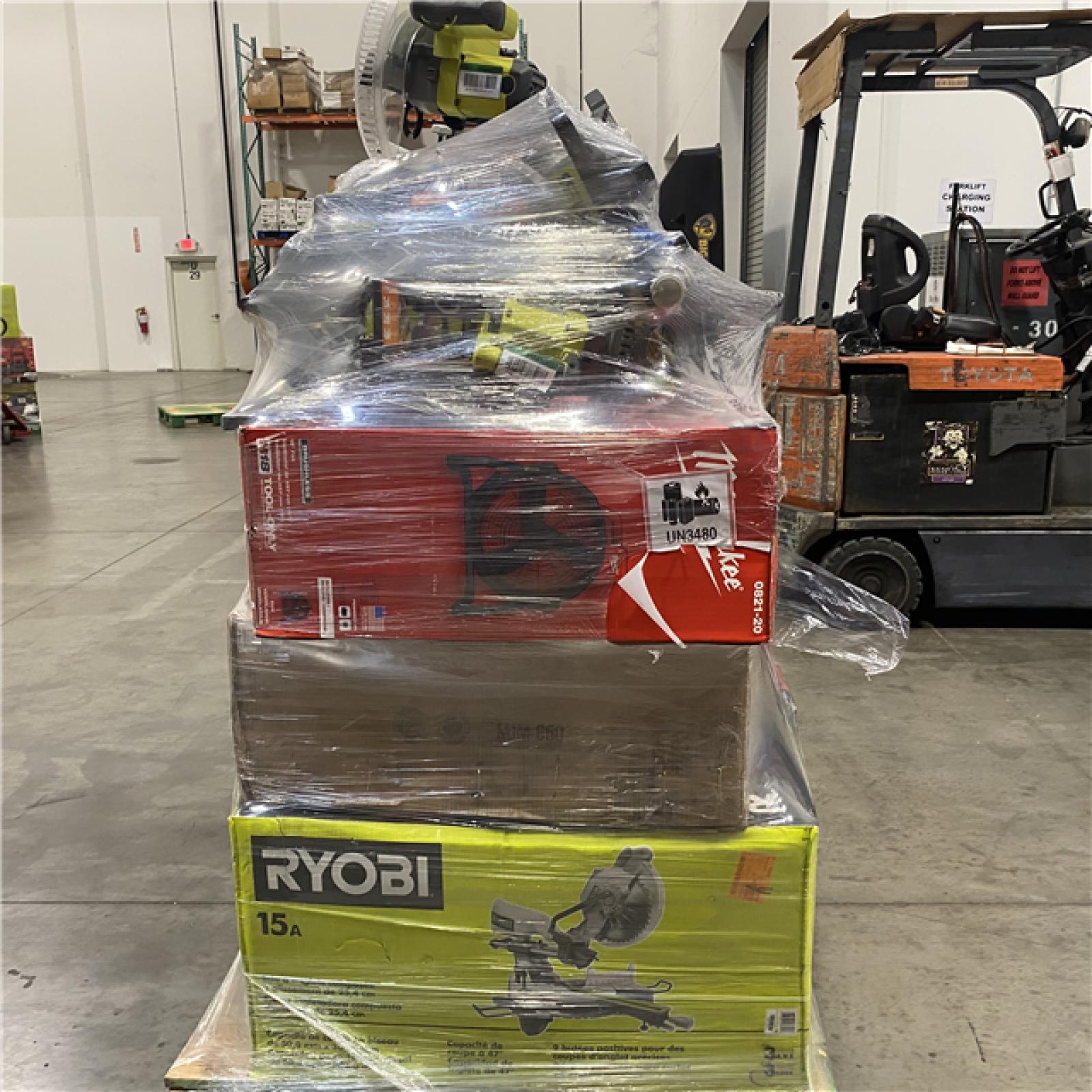 Dallas Location - As-Is Tool Pallet