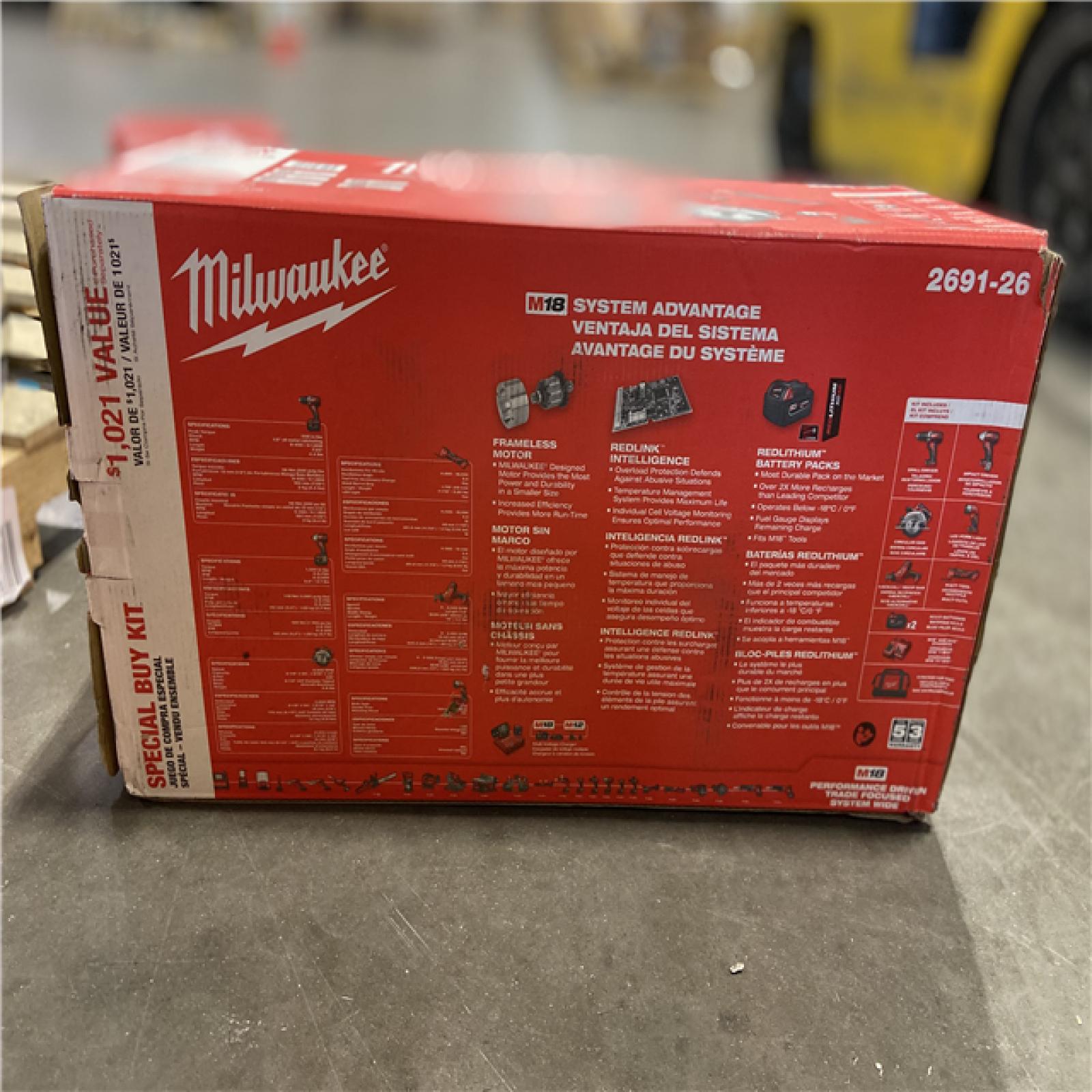 AS-IS - Milwaukee M18 18V Lithium-Ion Cordless Combo Kit (6-Tool) with Two 3.0 Ah Batteries, 1 Charger, 1 Tool Bag