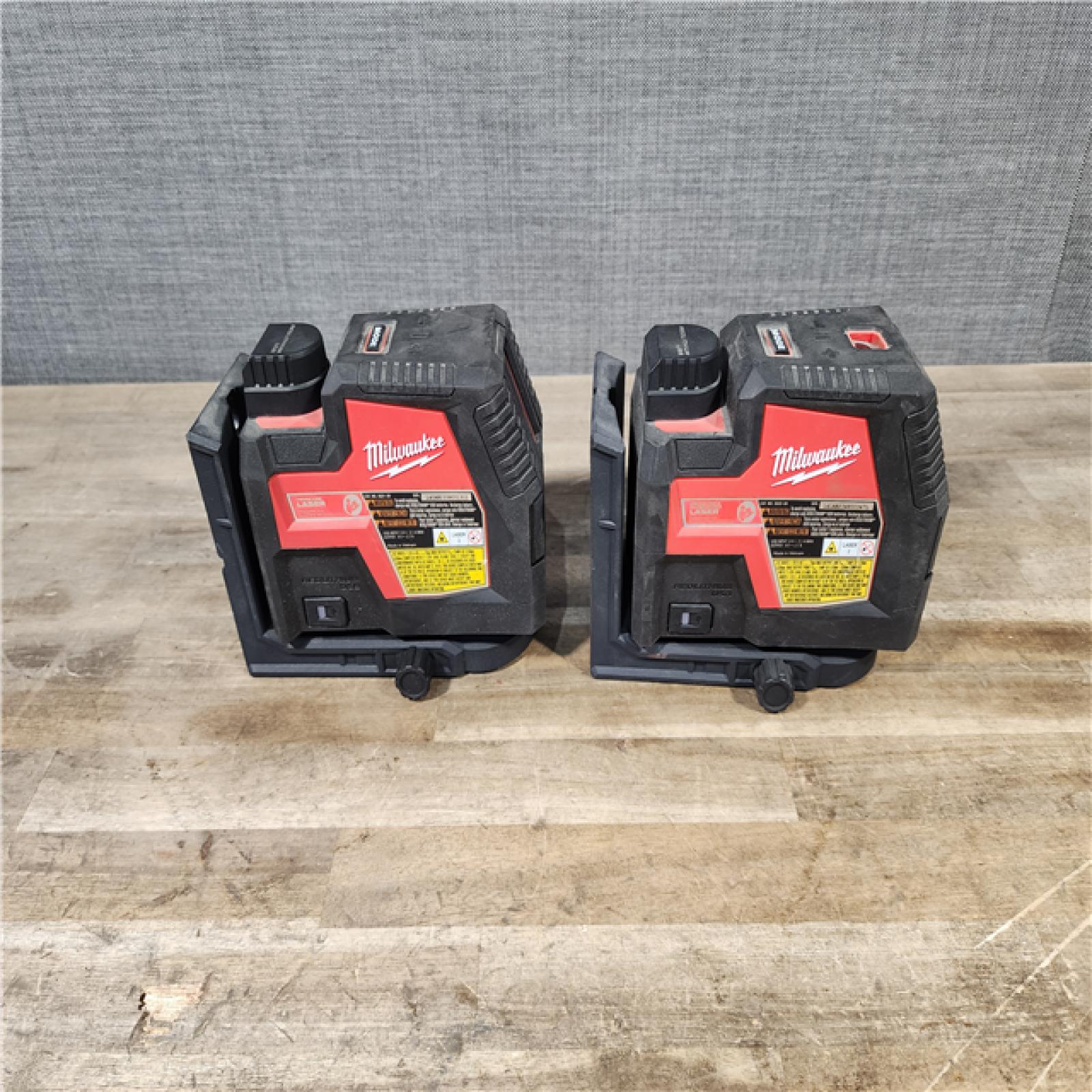 HOUSTON LOCATION - AS-IS MILWAUKEE 2 TOOL COMBO