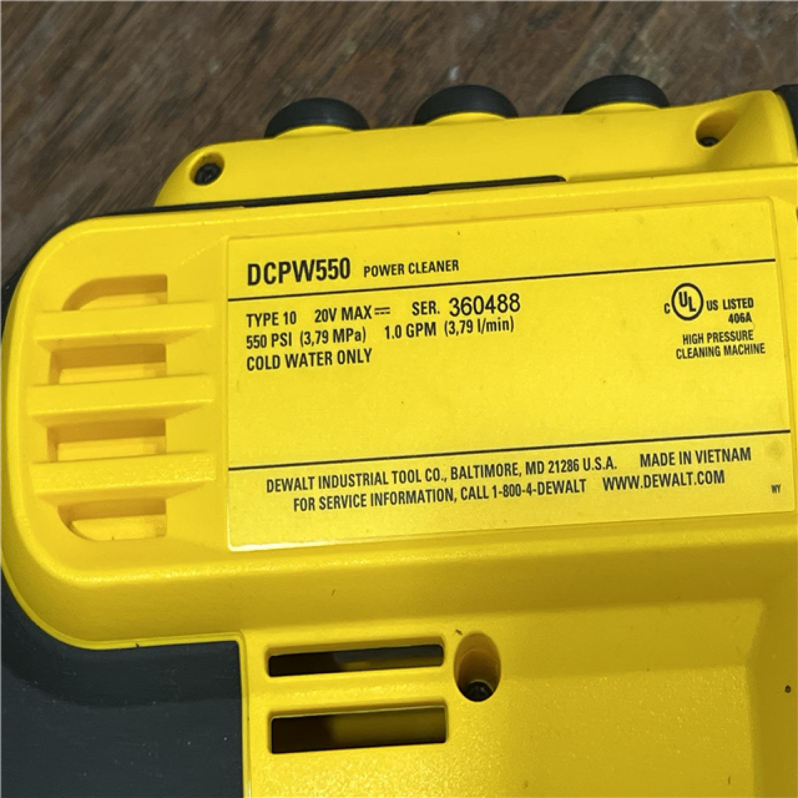 AS-IS Dewalt 20V 550 PSI  1 GPM Cordless Power Cleaner W/ 4 Nozzles Tool-Only DCPW550B