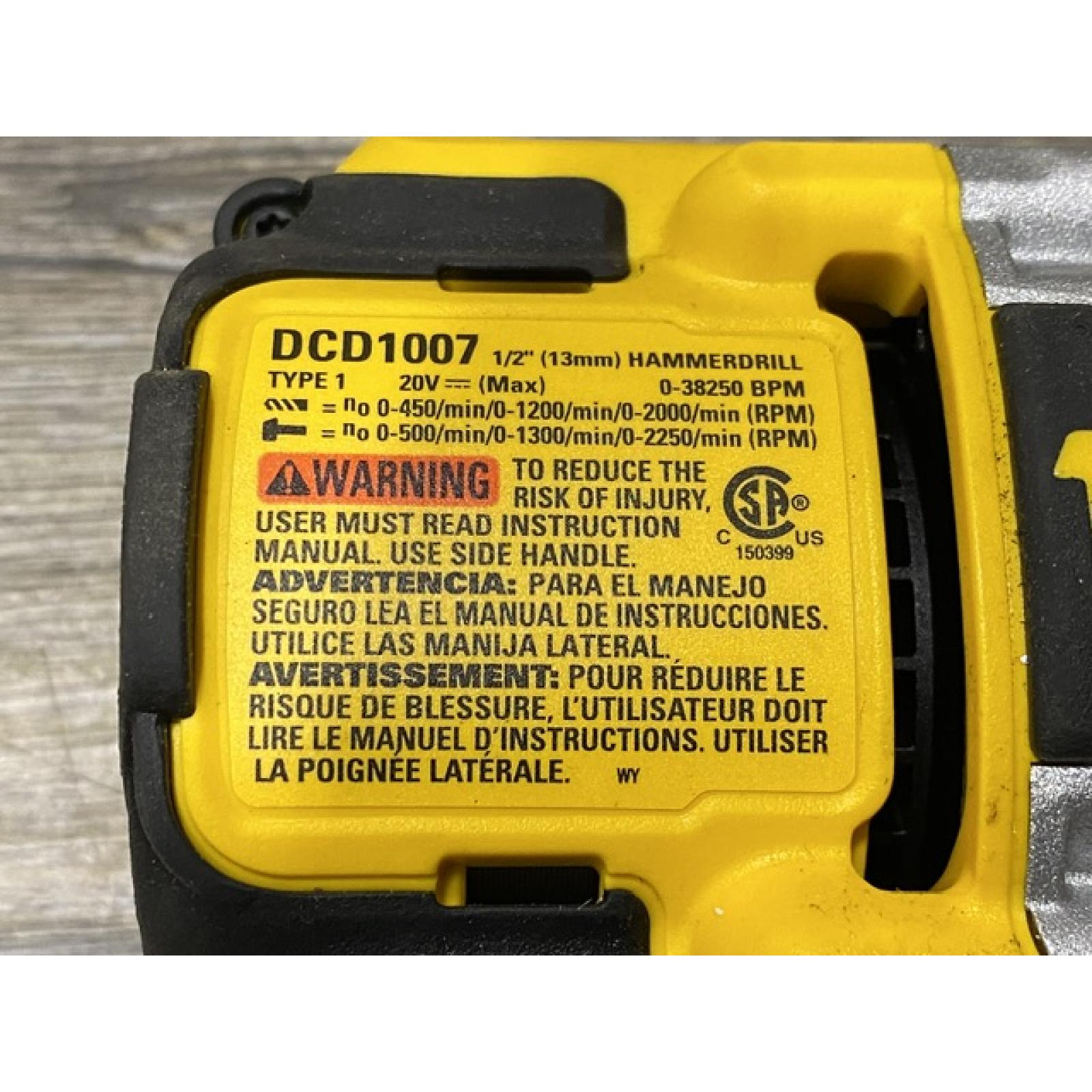 AS-IS DEWALT Atomic 20V Max Lithium-Ion Brushless Cordless Compact 1/4 in. Impact Driver Kit