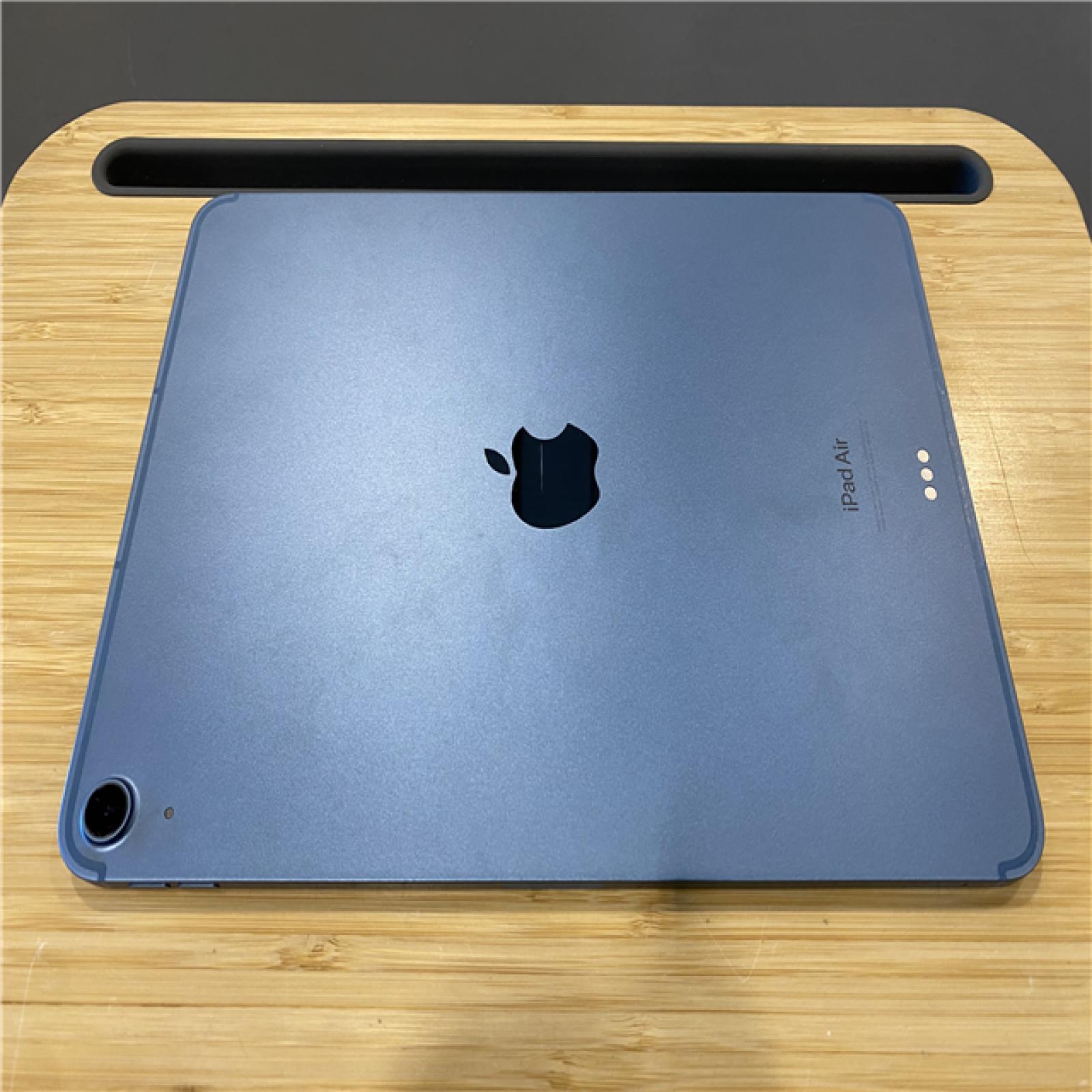AS-IS Apple iPad Air 5 64GB - Blue