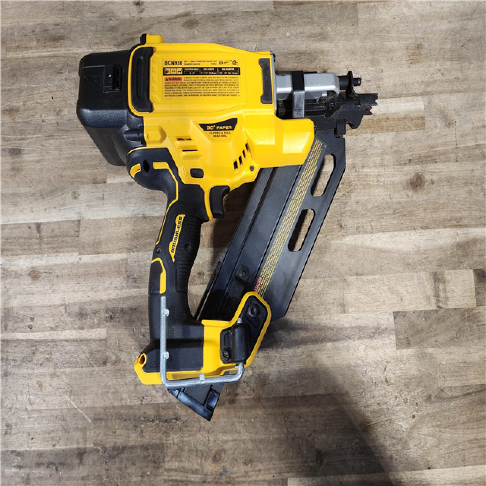 HOUSTON LOCATION - AS-IS DEWALT 20V 30 Degree Cordless Framing Nailer (Tool-Only)