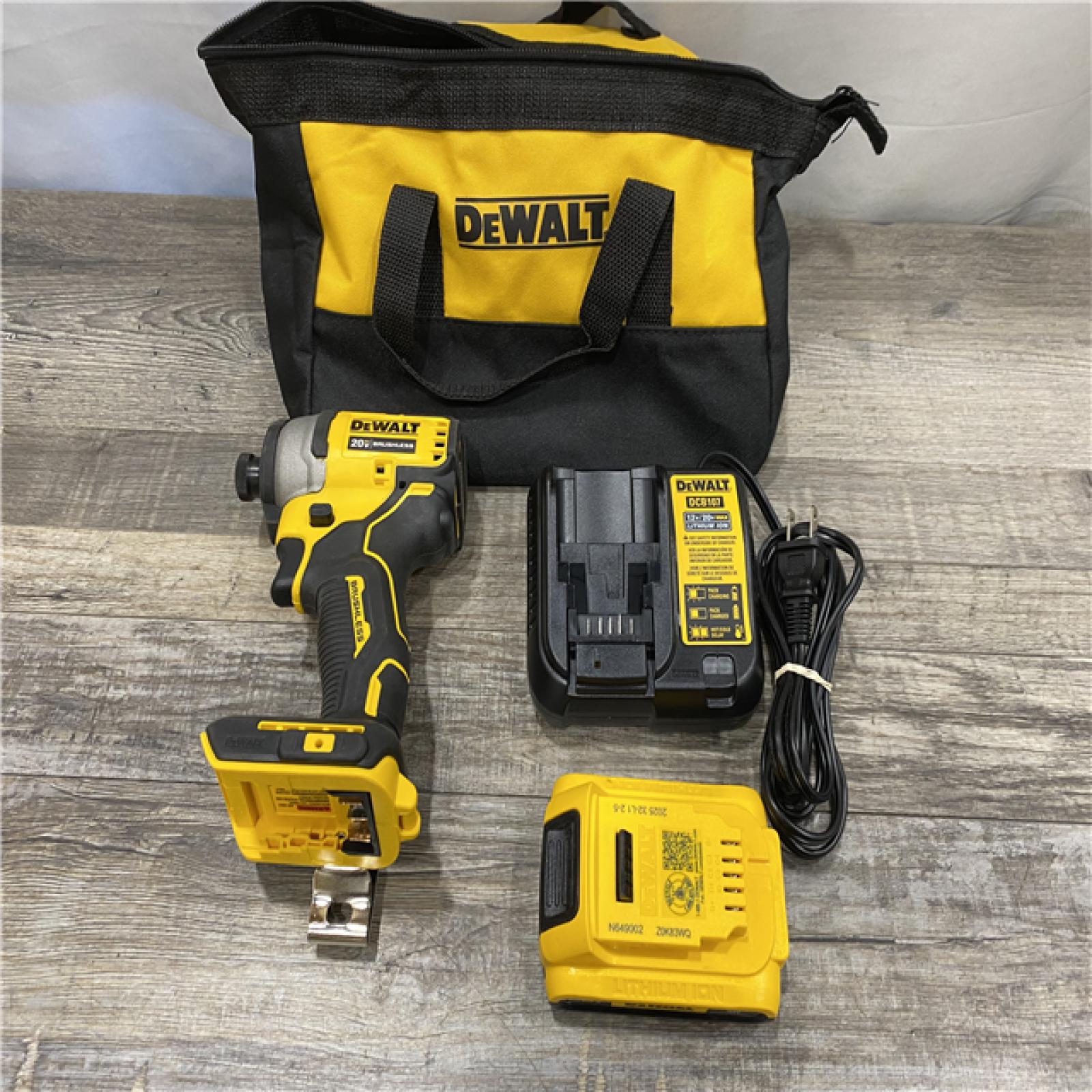AS-IS DEWALT Atomic 20V Max Lithium-Ion Brushless Cordless Compact 1/4 in. Impact Driver Kit