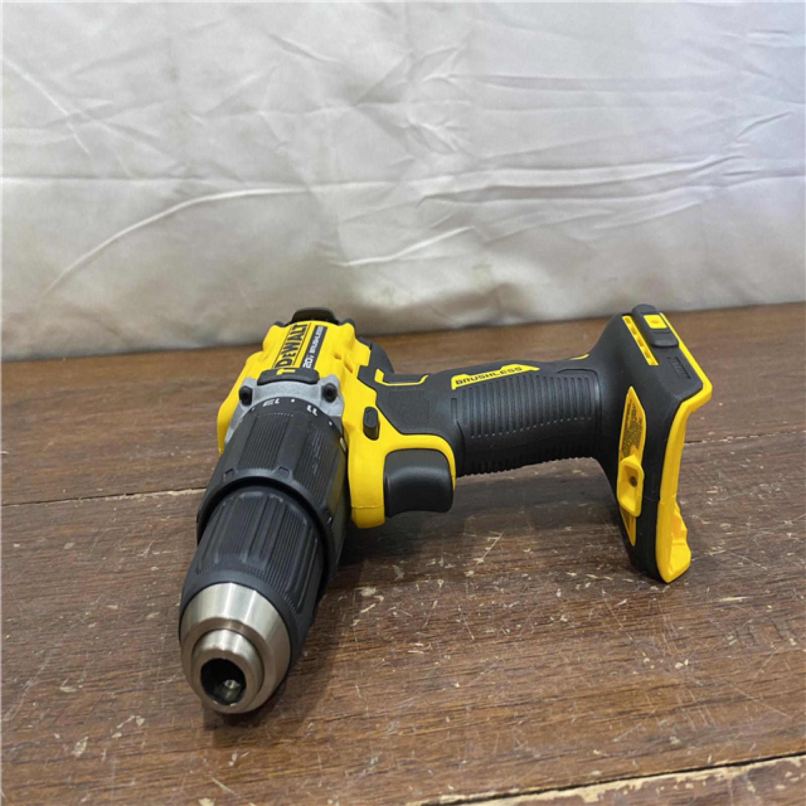 AS-IS DEWALT ATOMIC 20-Volt Lithium-Ion Cordless 1/2 in. Compact Hammer Drill with 3.0Ah Battery, Charger and Bag