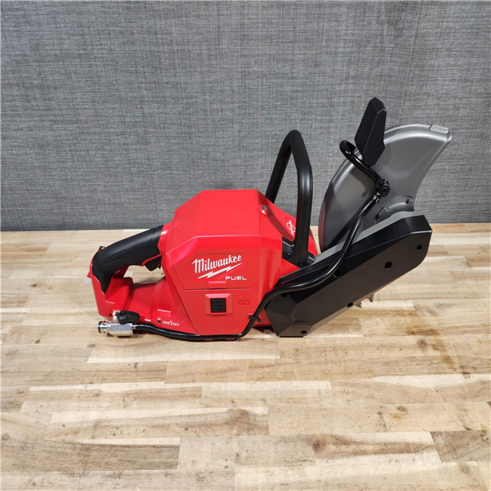HOUSTON LOCATION - AS-IS (APPEARS LIKE NEW) Milwaukee FUEL ONE-KEY 18V Lithium-Ion Brushless Cordless 9 in. Cut Off Saw (Tool-Only)