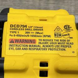 AS-IS DEWALT Atomic 20V Lithium-Ion Cordless Compact 1/2 in. Drill/Driver Kit