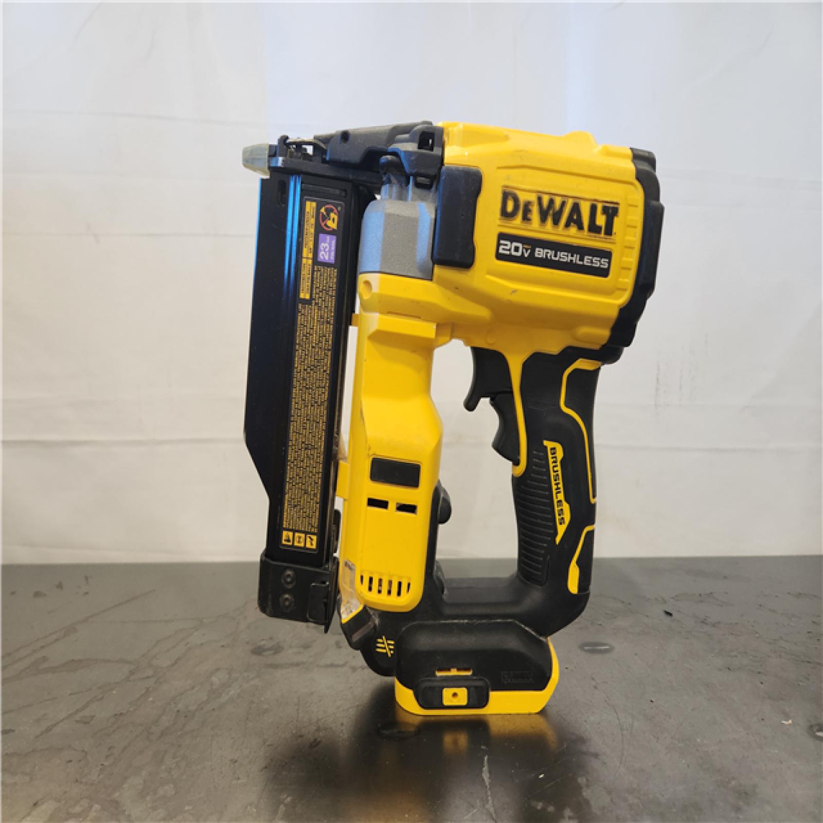 AS-IS- DeWalt 20V MAX 23 Ga. Cordless Compact Pin Nailer Tool Only 20 V