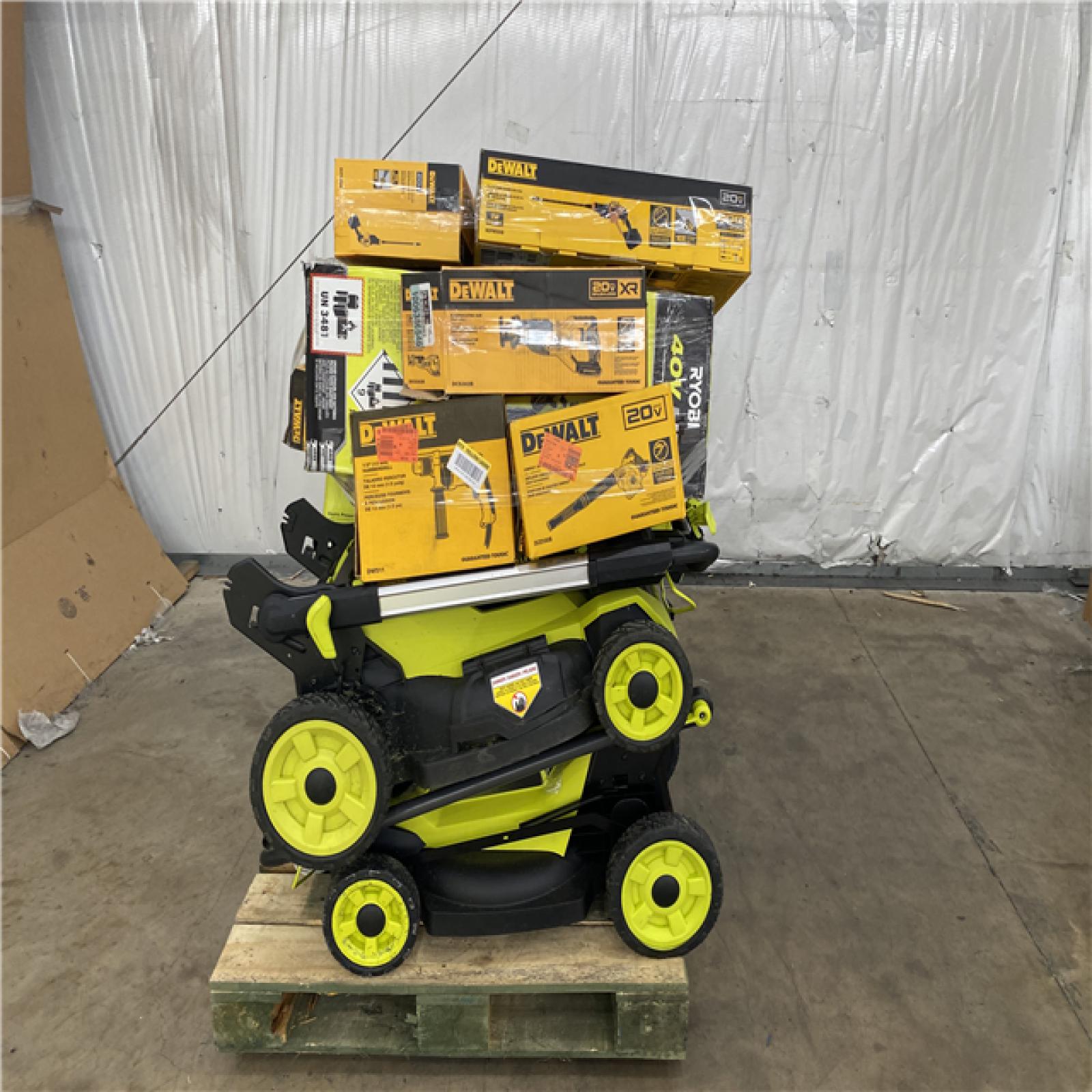 Houston Location AS IS - Tool Pallet