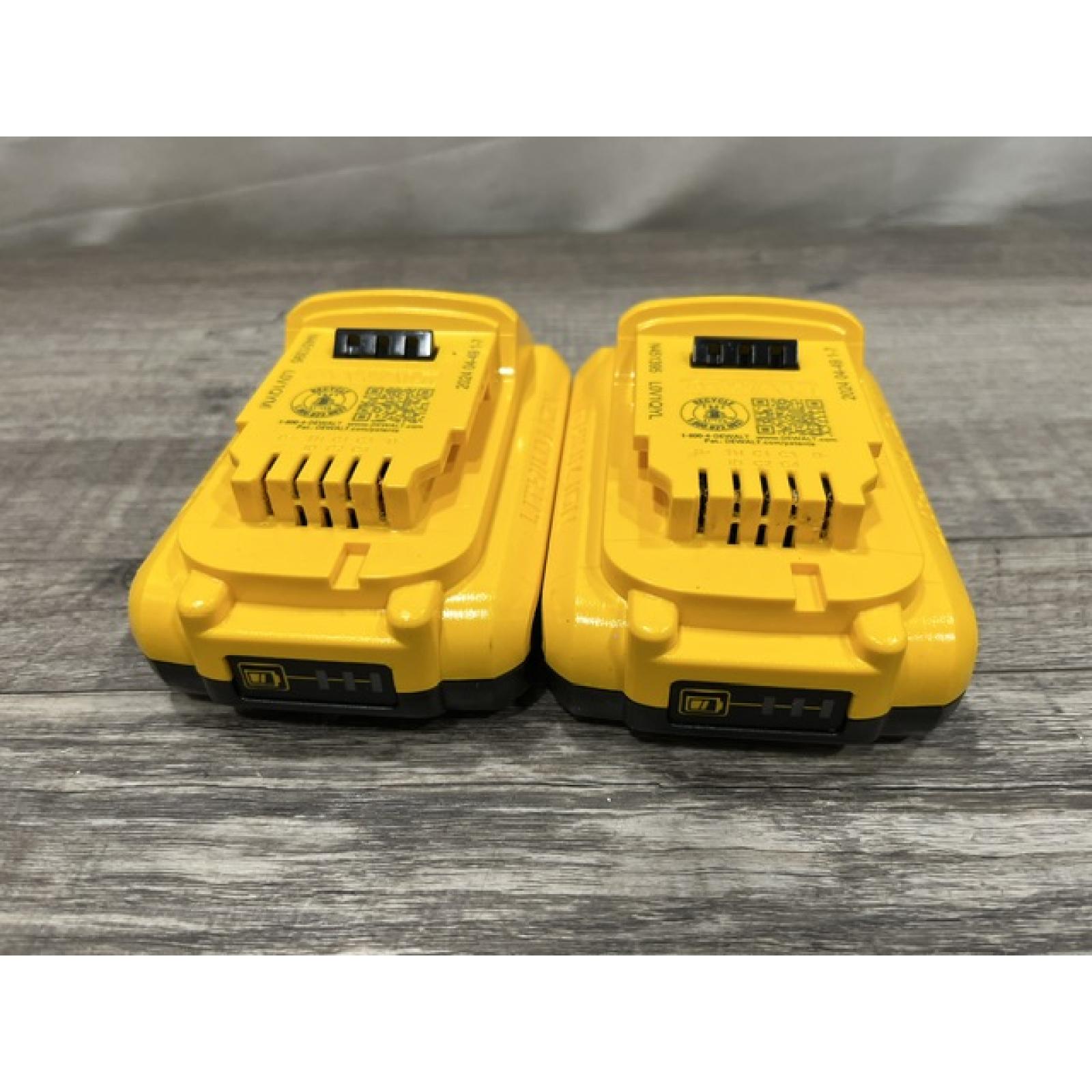AS-IS DEWALT 20V MAX Compact Lithium-Ion 3.0Ah Battery Pack (2 Pack)