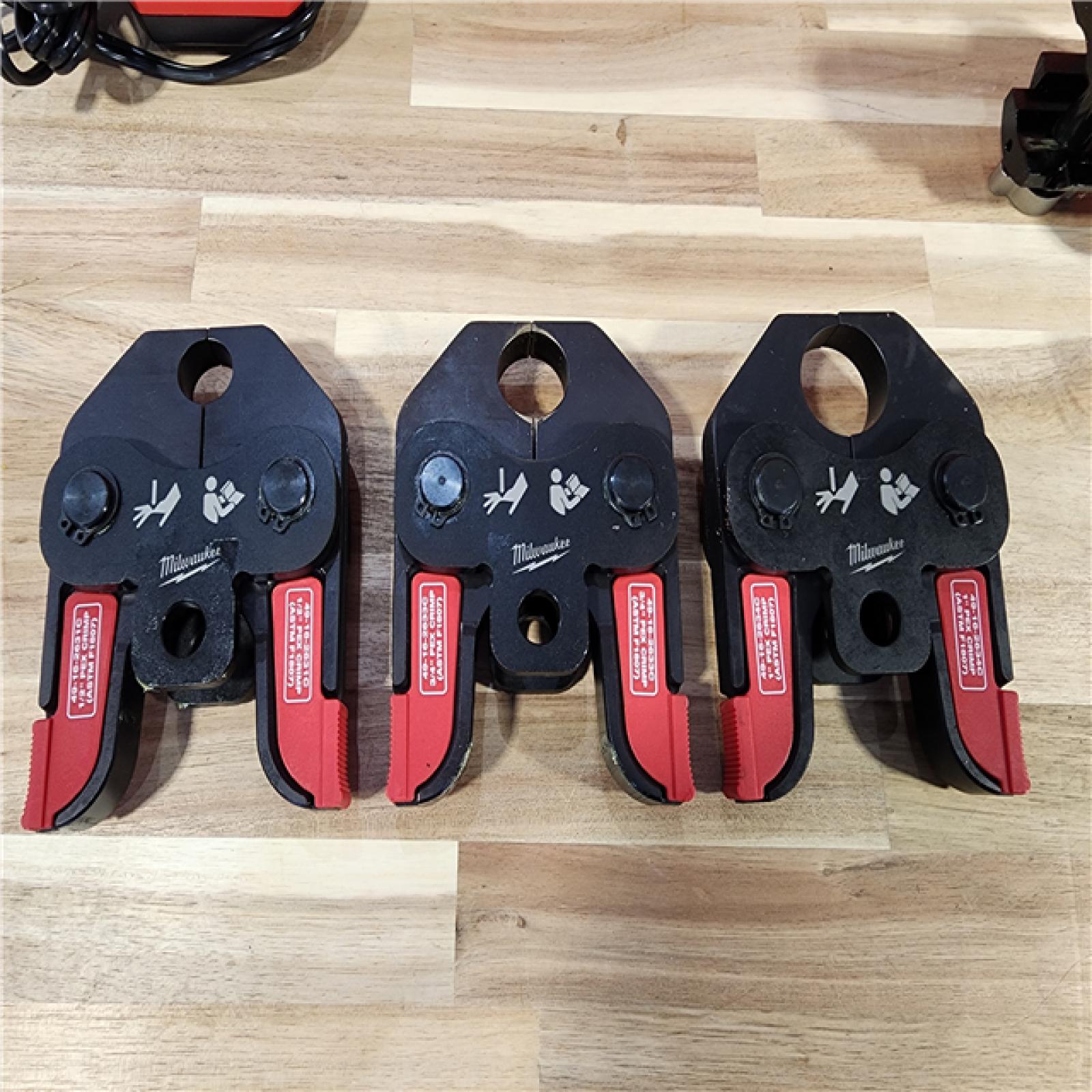 HOUSTON LOCATION - AS-IS M18 18V Lithium-Ion Cordless Short Throw Press Tool Kit with 3 PEX Crimp Jaws (2) 2.0 Ah Batteries and Charger