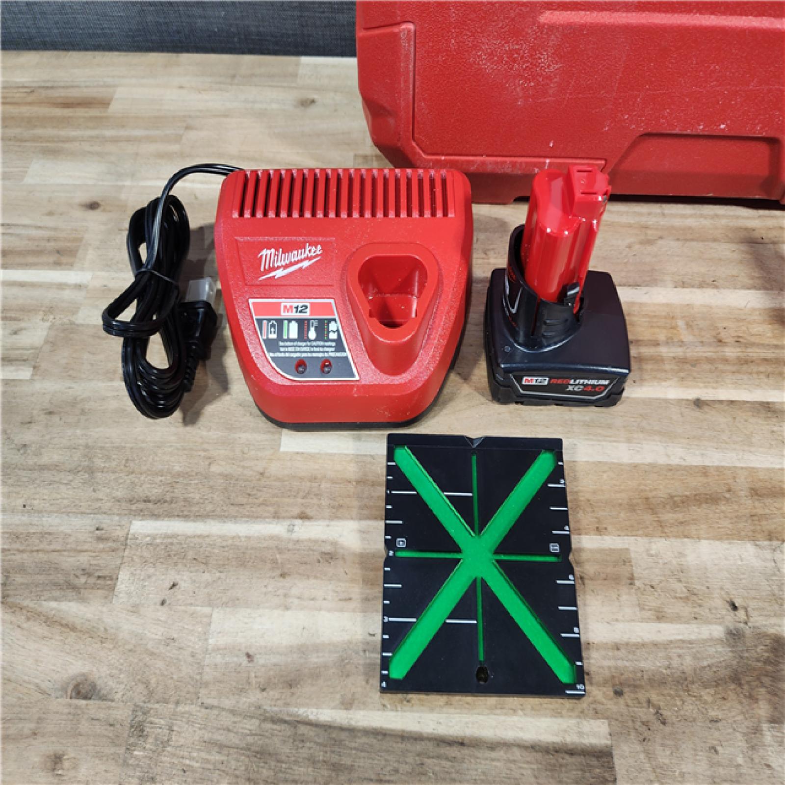 HOUSTON LOCATION - AS-IS Milwaukee 12-Volt Lithium-Ion Cordless Green 250 ft. 3-Plane Laser Level Kit