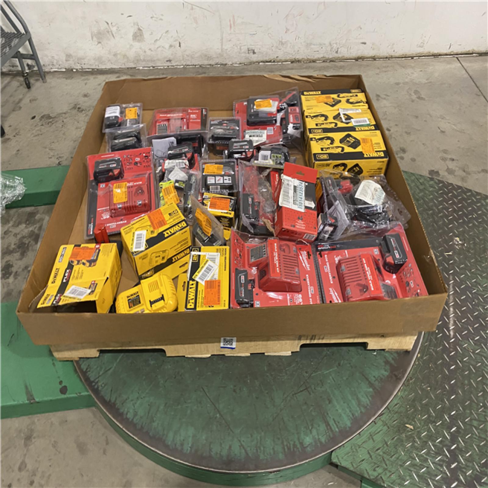 Dallas Location - As-Is Battery Tool Pallet
