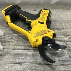 AS-IS DEWALT 20-Volt MAX 1 -1/2 in. Capacity Cordless Battery Powered Pruner (Tool Only)