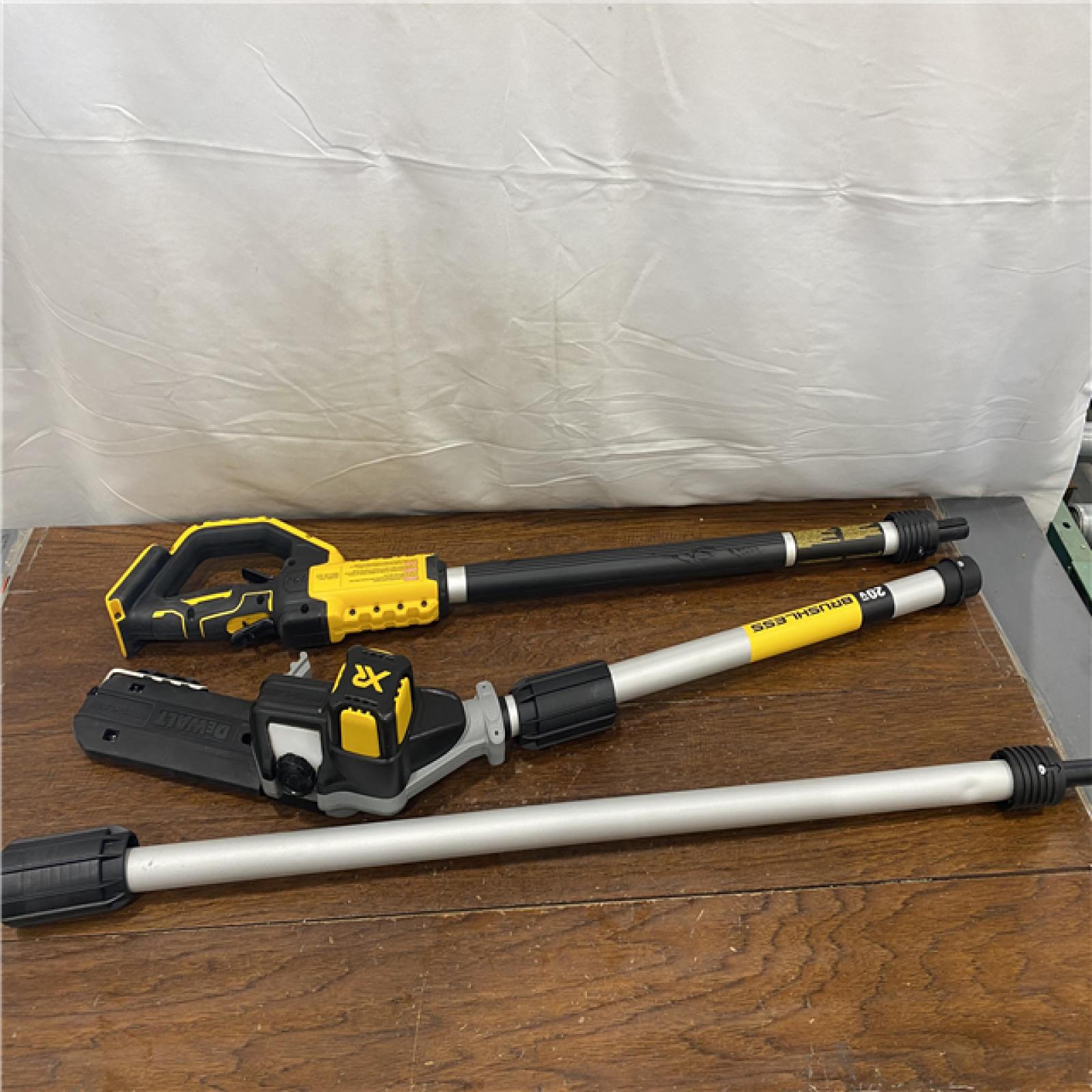 AS-IS DEWALT  Cordless Battery Powered Pole Saw Kit