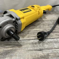 NEW - DEWALT 12 Amp 7 in./9 in. Variable Speed Polisher