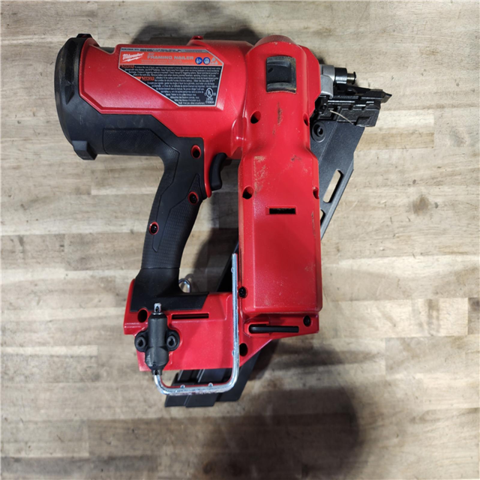 HOUSTON LOCATION - AS-IS Milwaukee M18 FUEL 30 Degree Framing Nailer (TOOL ONLY)