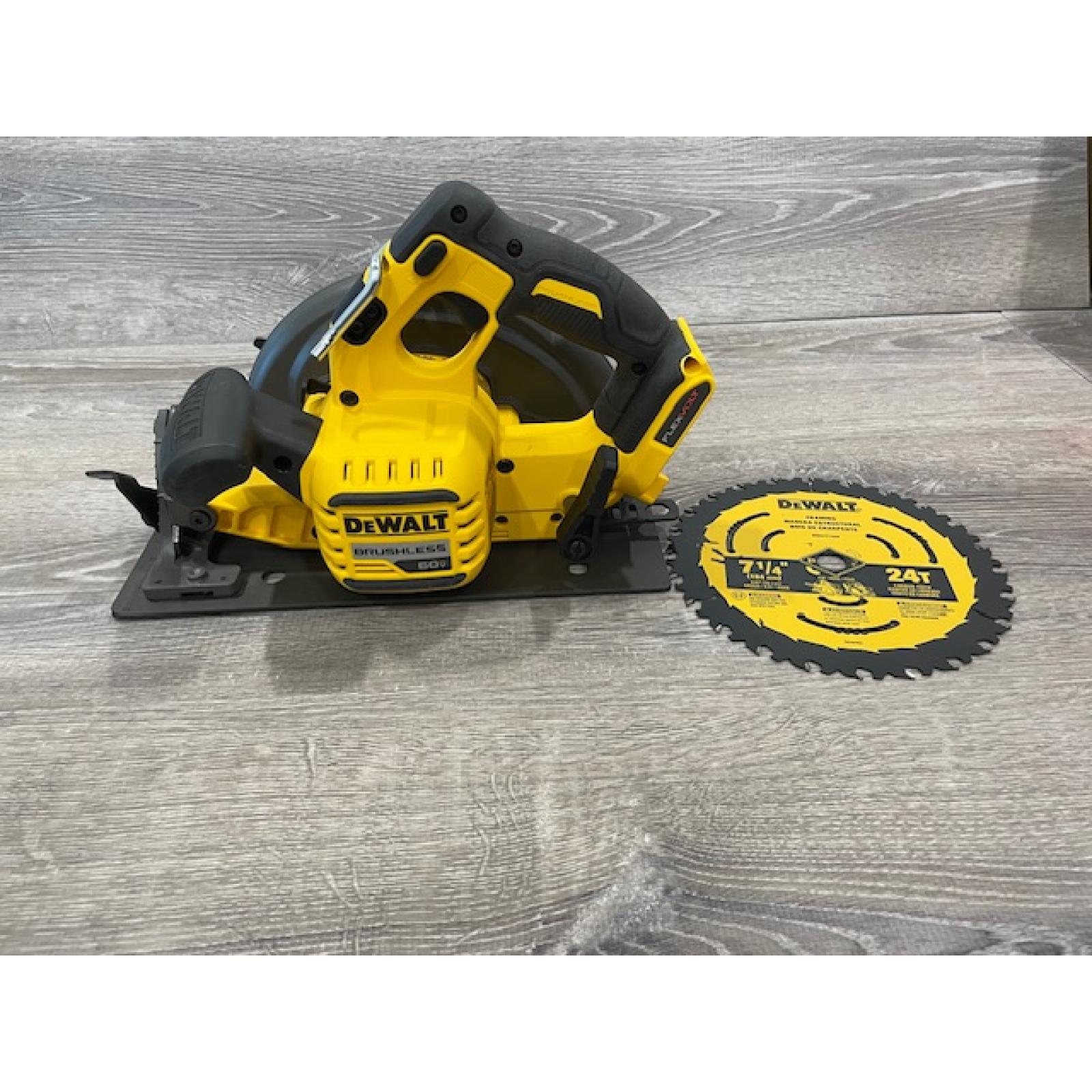 AS-IS DEWALT FLEXVOLT 60V MAX Cordless Brushless 7-1/4 in. Circular Saw with Brake (Tool Only)