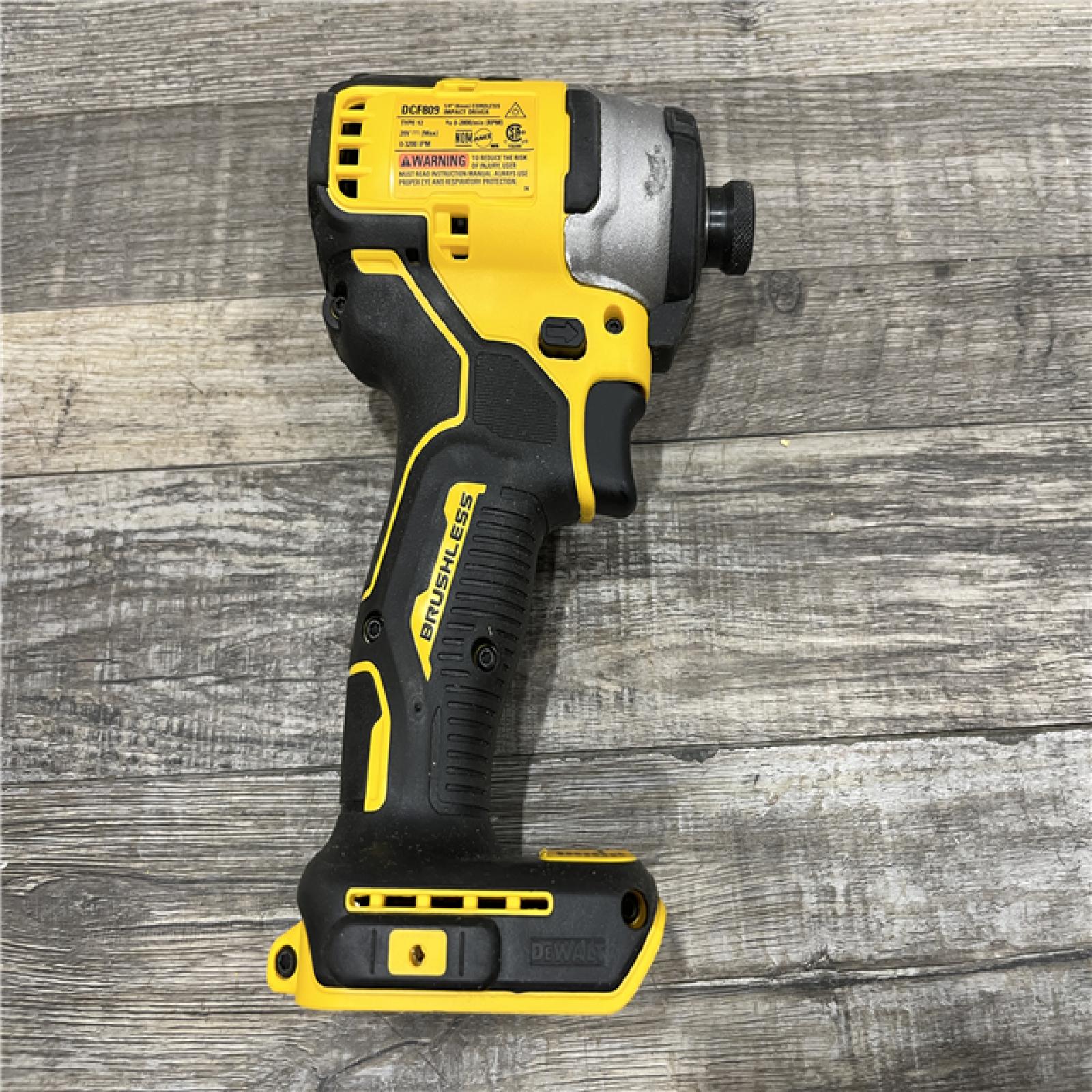 AS-IS DEWALT Atomic 20V Max Lithium-Ion Brushless Cordless Compact 1/4 in. Impact Driver Kit