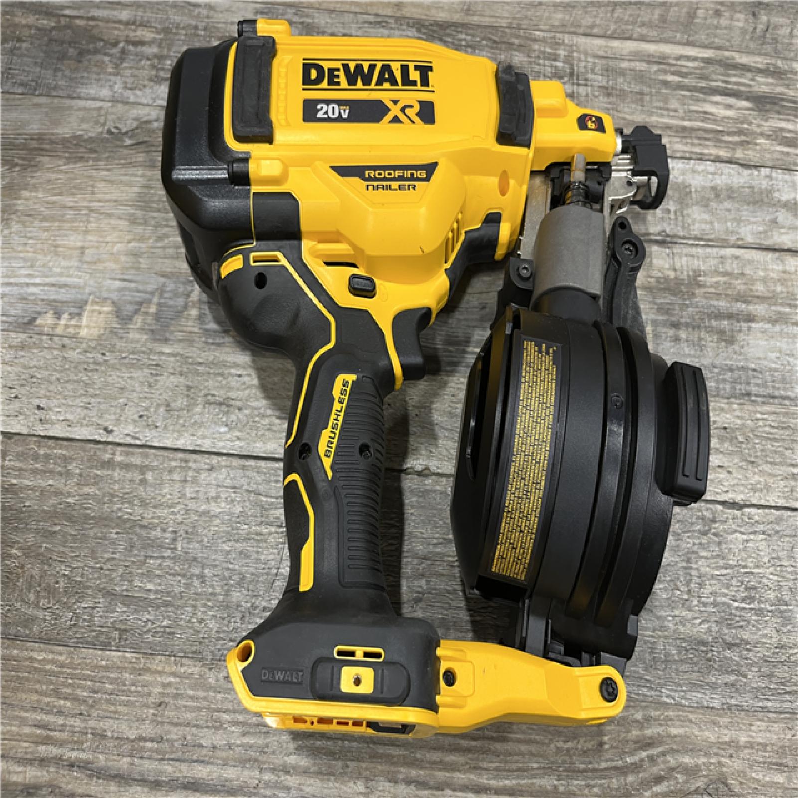 AS-IS DEWALT 20V MAX Lithium-Ion 15-Degree Electric Cordless Roofing Nailer Kit