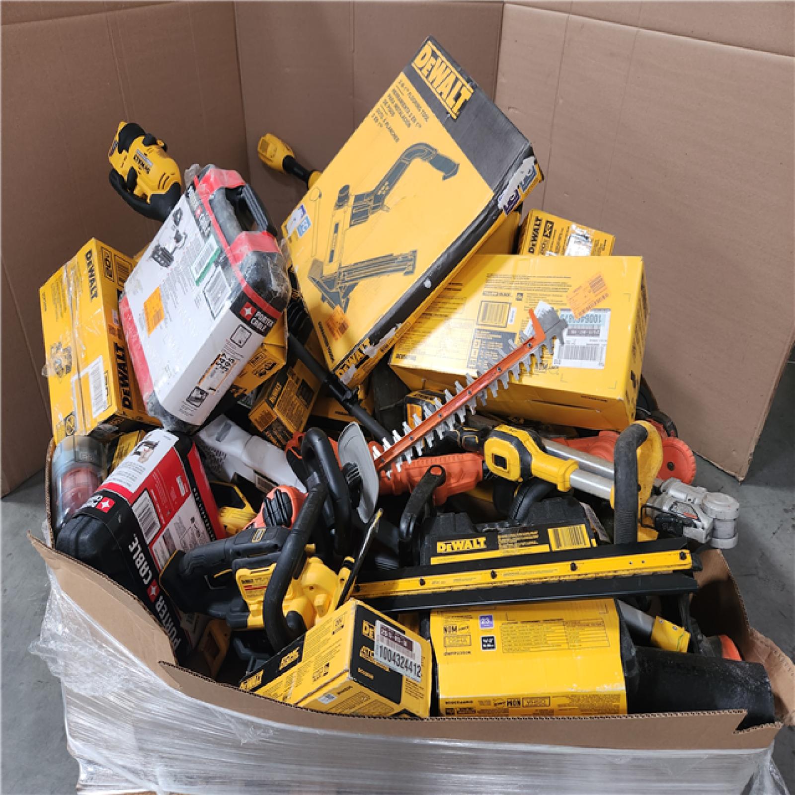 CALIFORNIA AS-IS TOOL PALLET