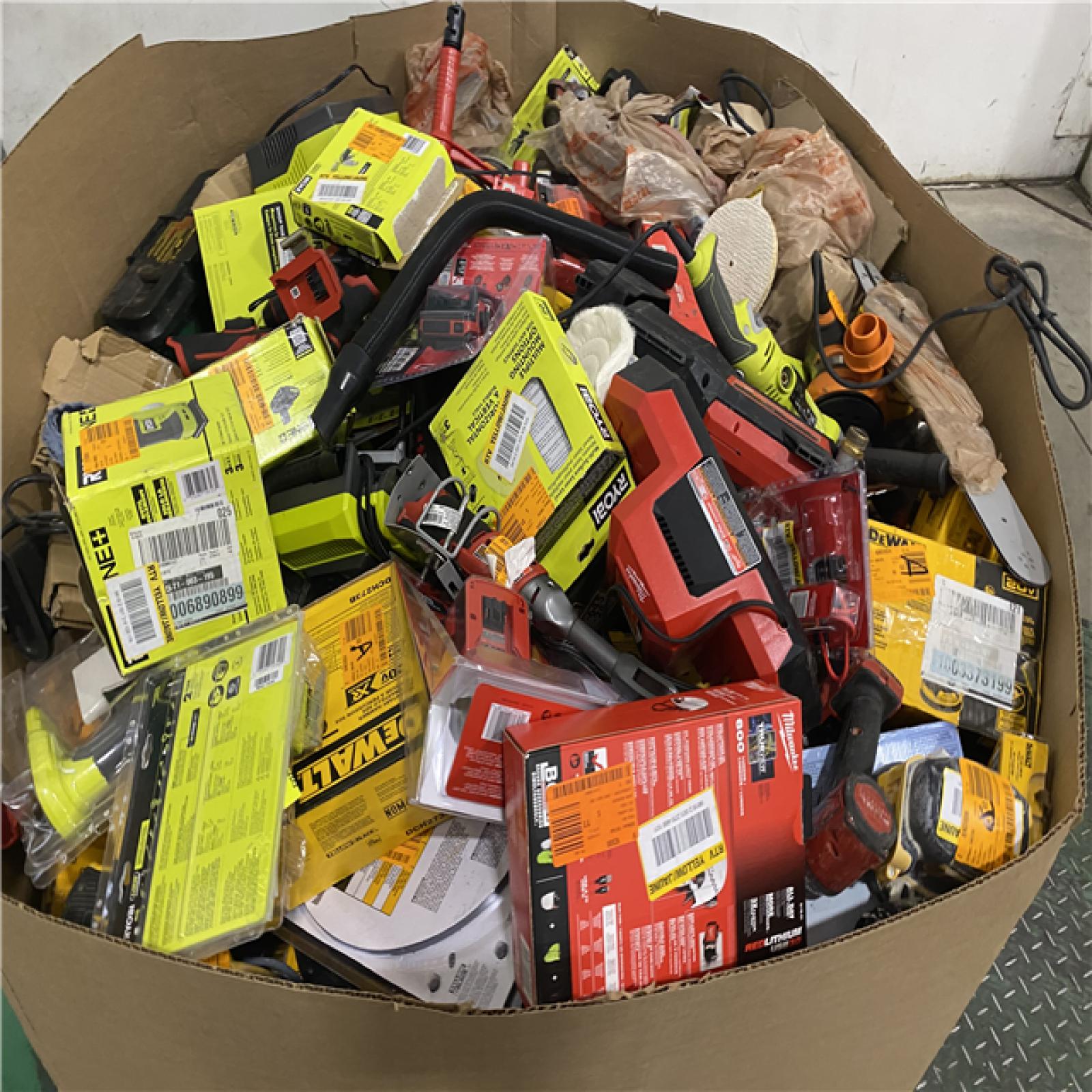 Dallas Location - As-Is Tool Pallet